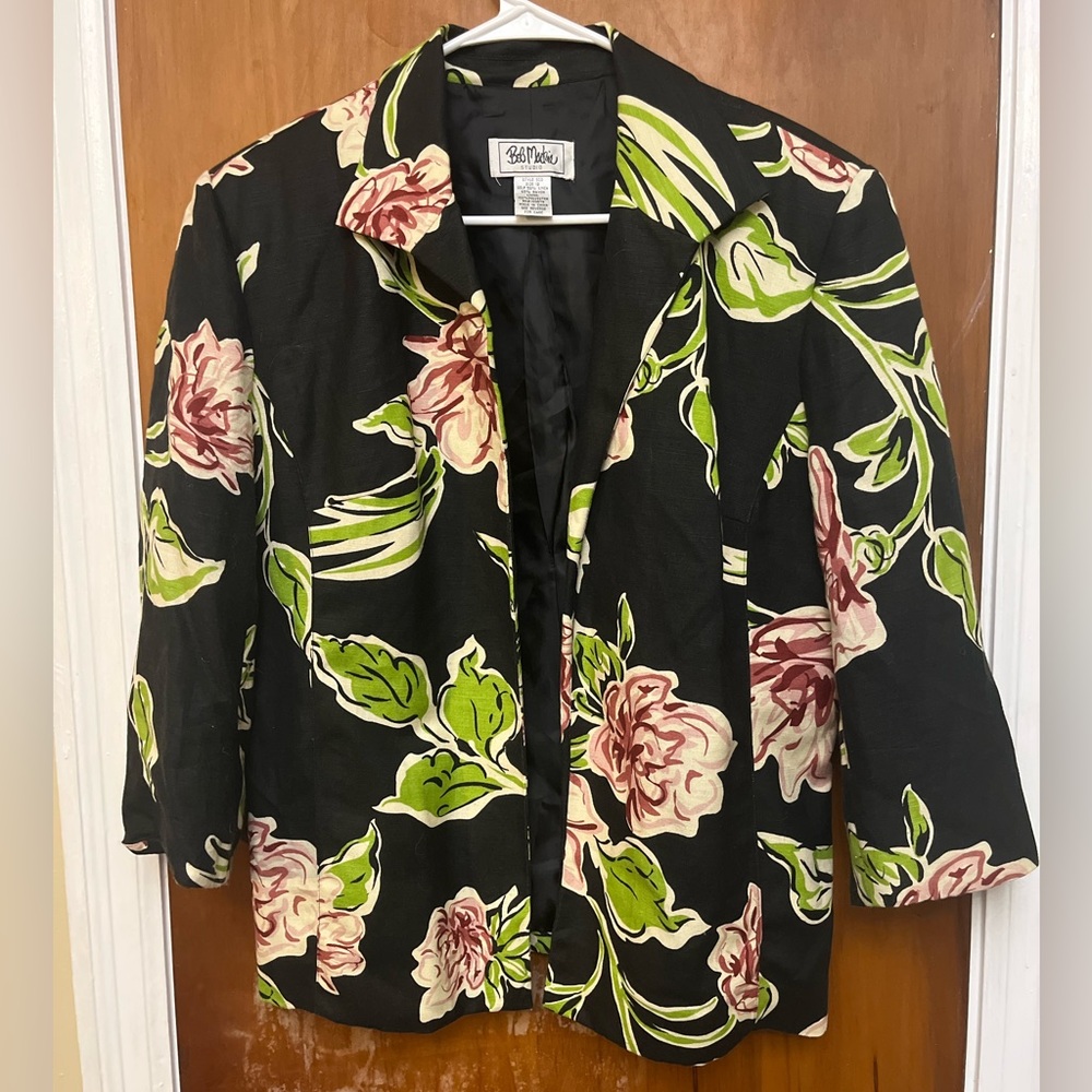 Bill Blass vintage Black Floral Blazer. Size 12